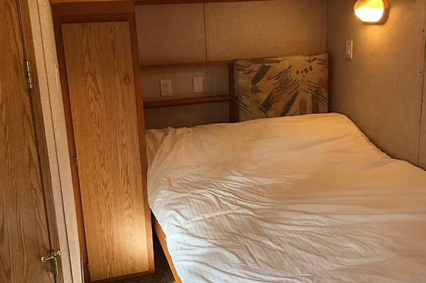 Yukon Getaway Suite bedroom